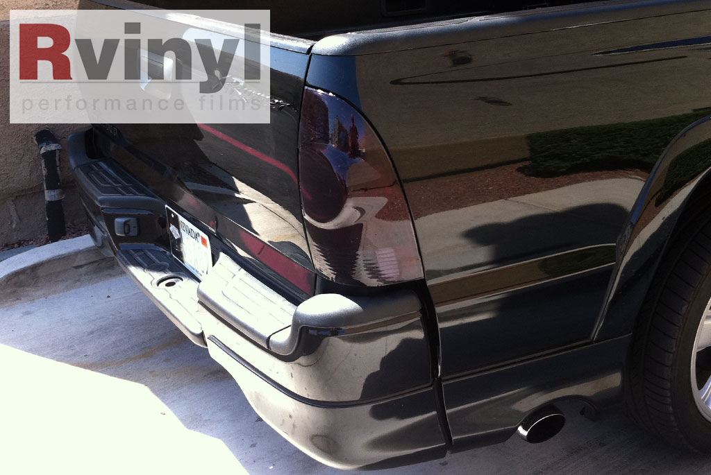 Toyota tacoma tail light cover replacement